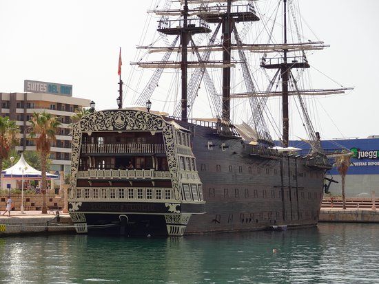 la Santísima Trinidad